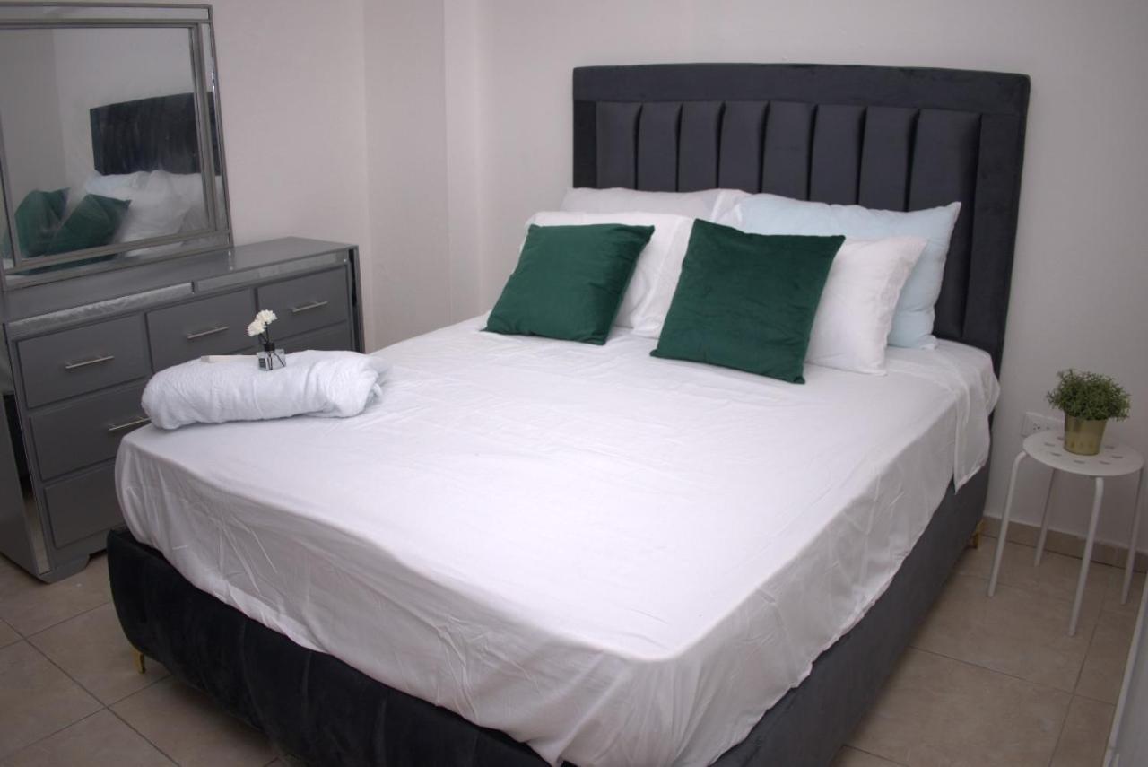 Residencial Ana Maria Hotell Santo Domingo Exteriör bild